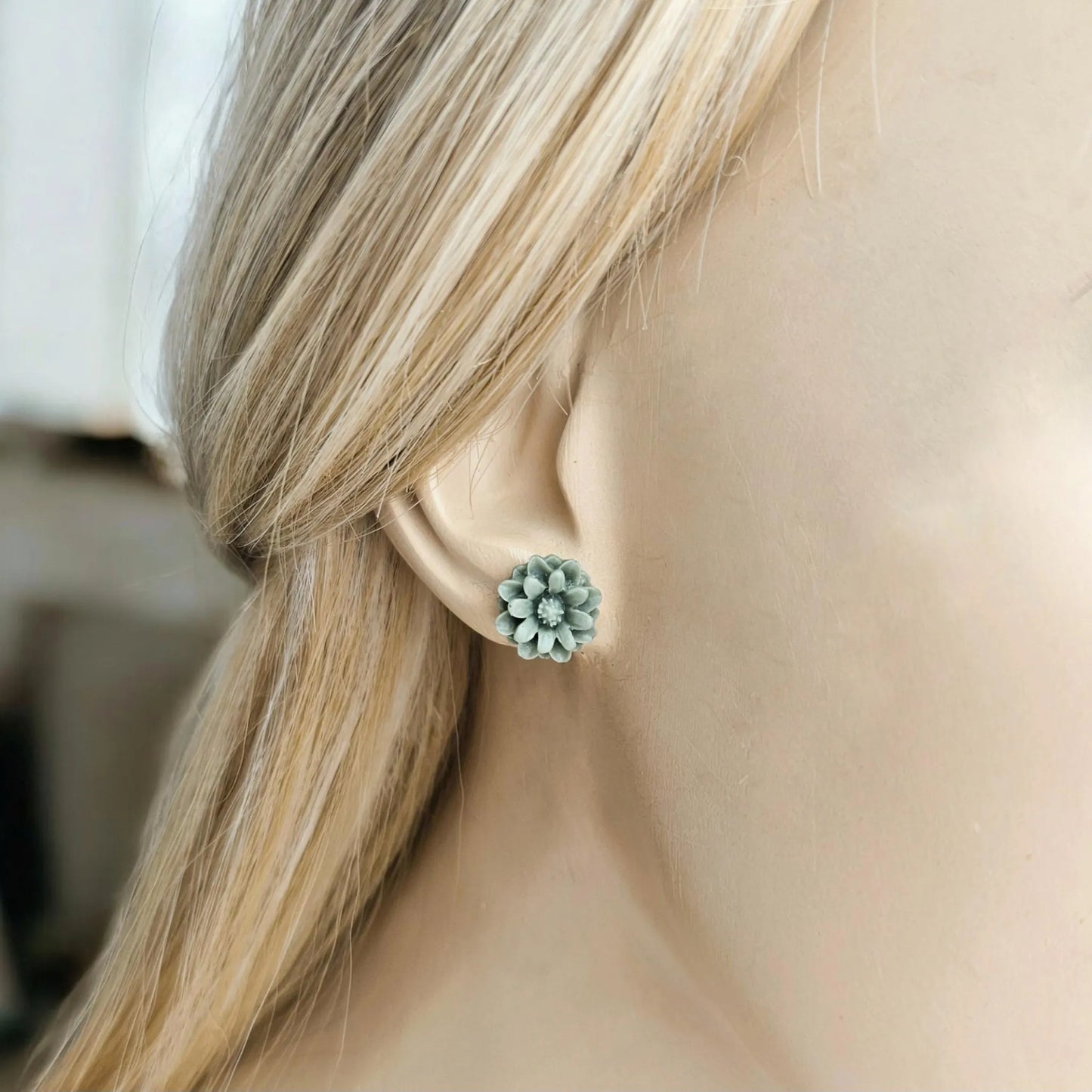 Green Floral Resin Stud Earrings