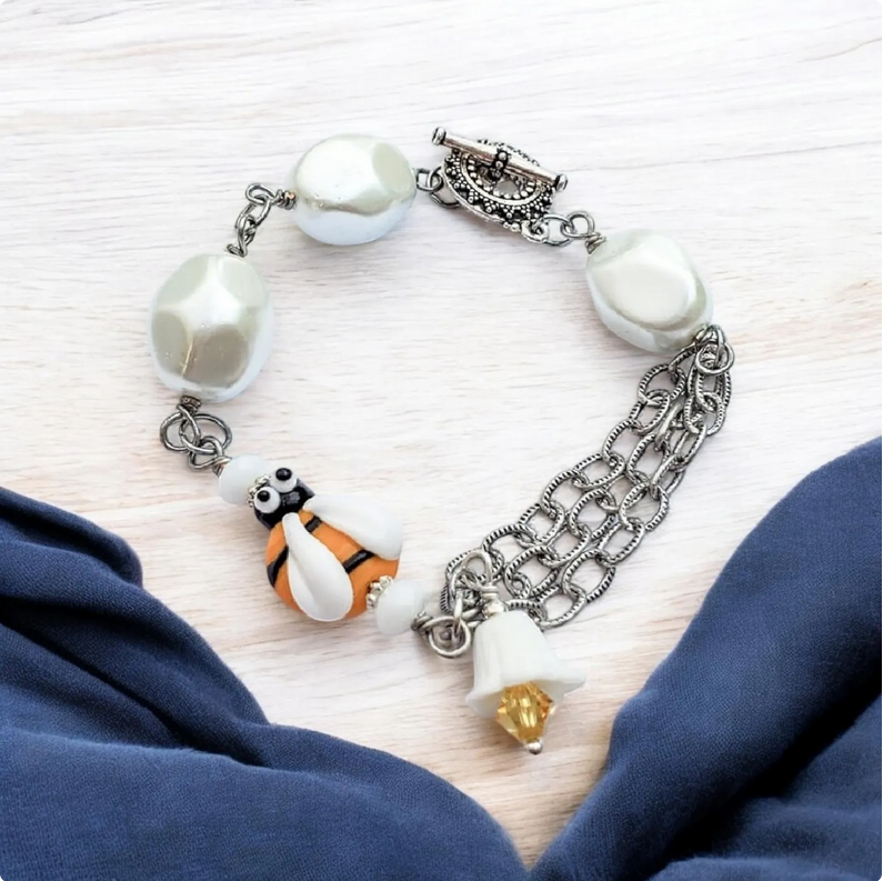 Bumble Bee Lampwork Bracelet