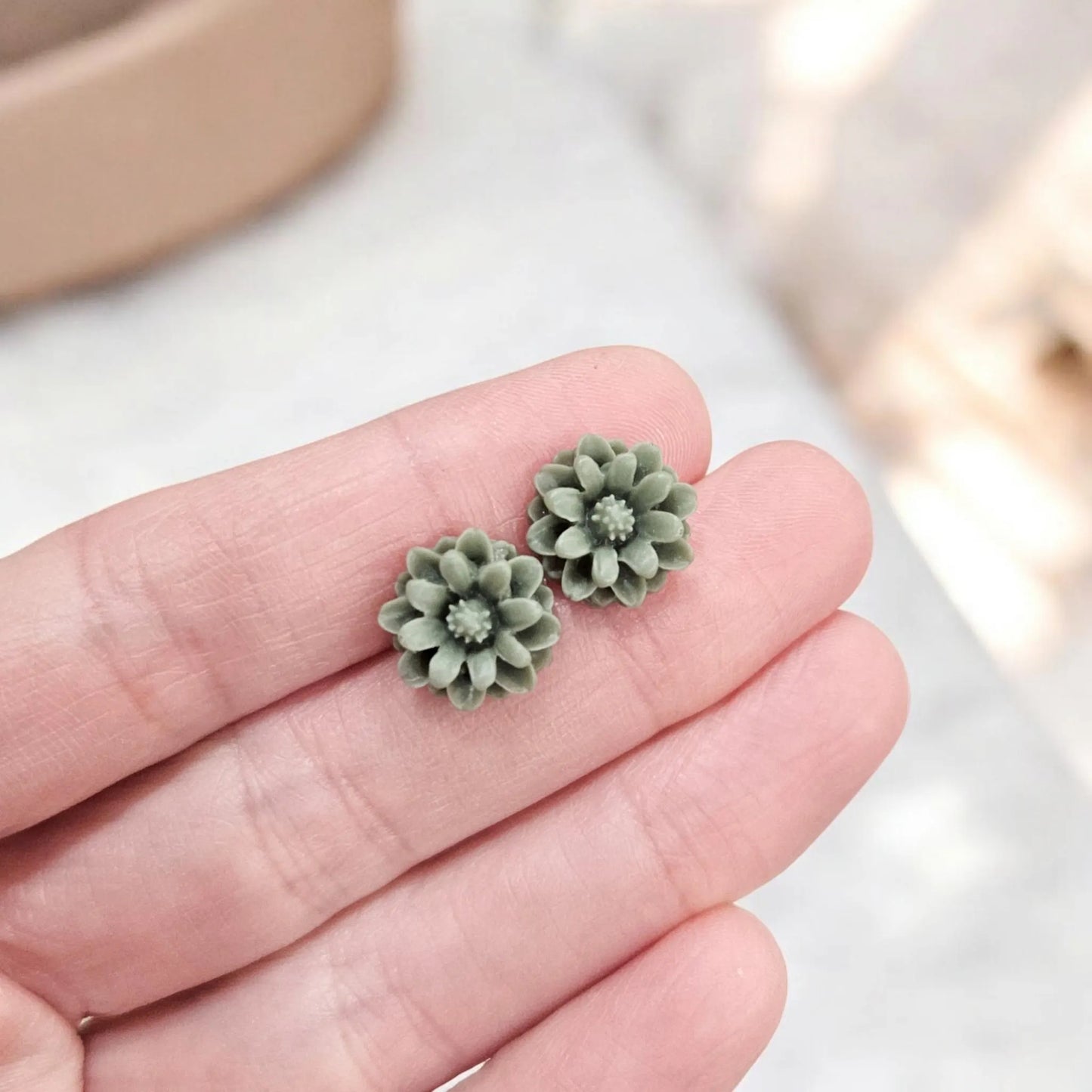 Green Floral Resin Stud Earrings