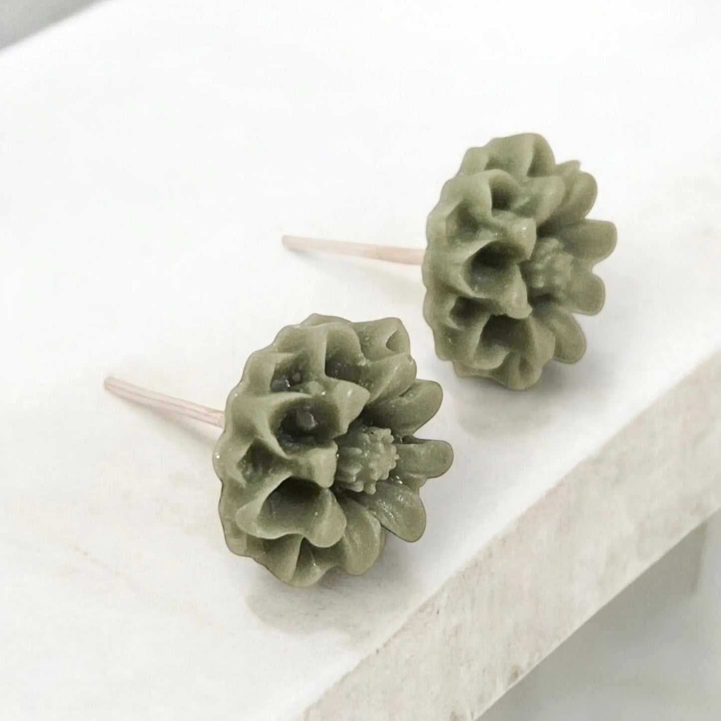 Green Floral Resin Stud Earrings