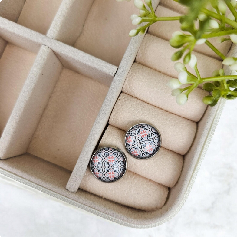 Graphic Print Silver Stud Earrings